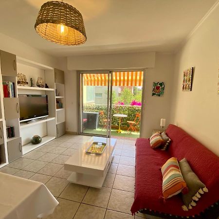 Chez Virginie : Appartement Lumineux Au Calme. Fréjus Kültér fotó