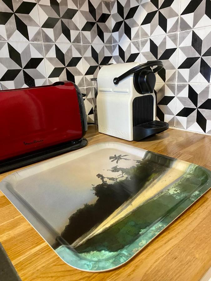 Chez Virginie : Appartement Lumineux Au Calme. Fréjus Kültér fotó